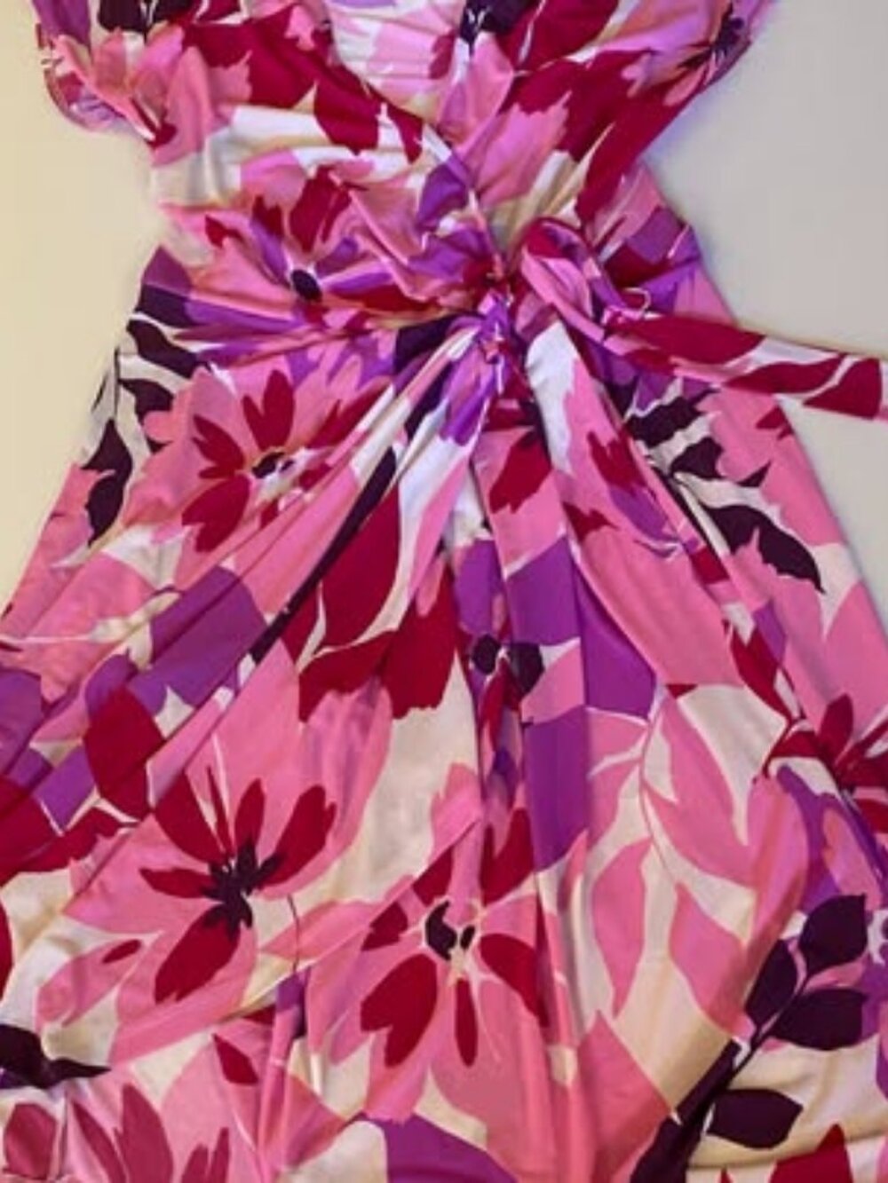 Womens bright pinks floral stretch true wrap dress sz 16
